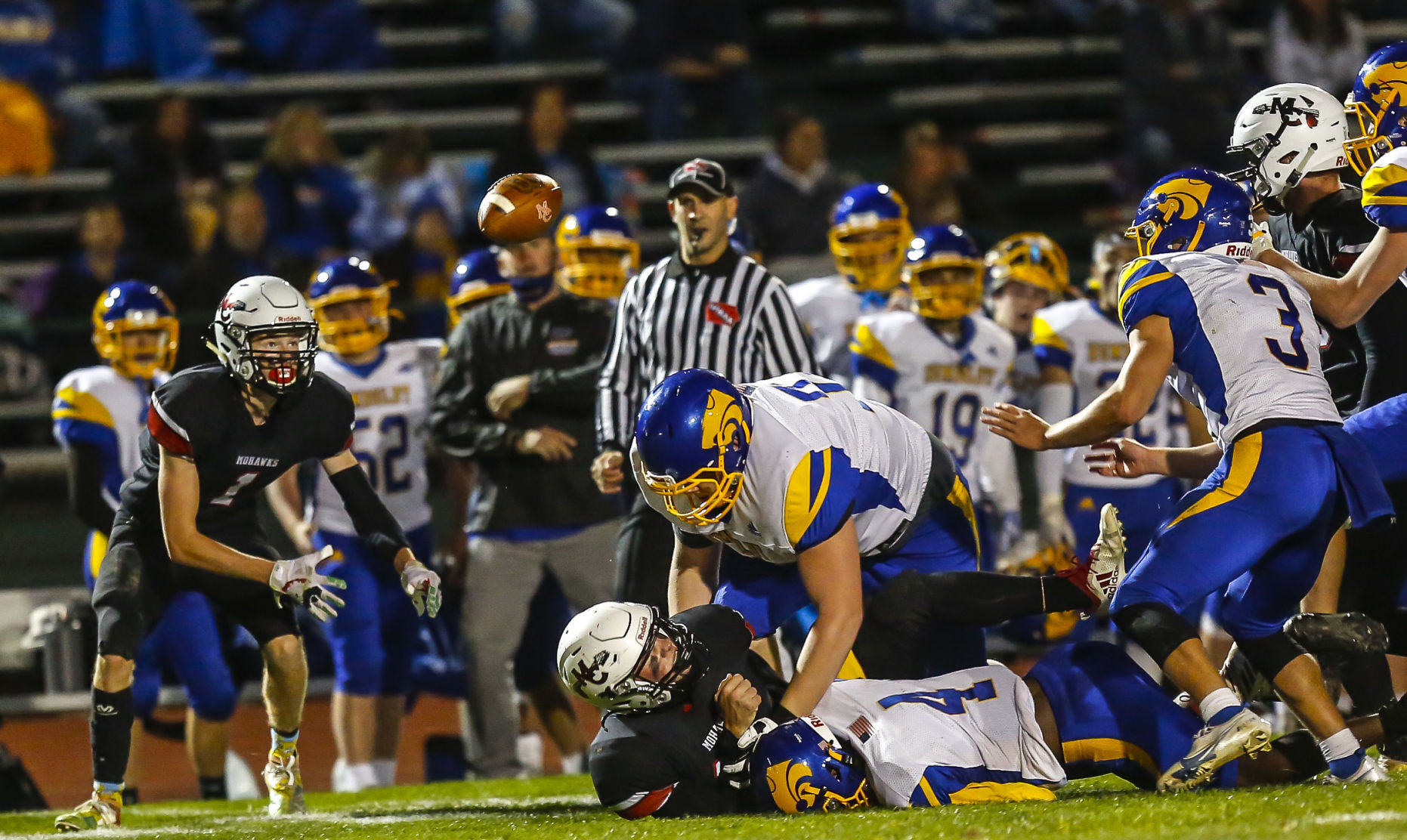 Fball Mason City vs. Humboldt 15